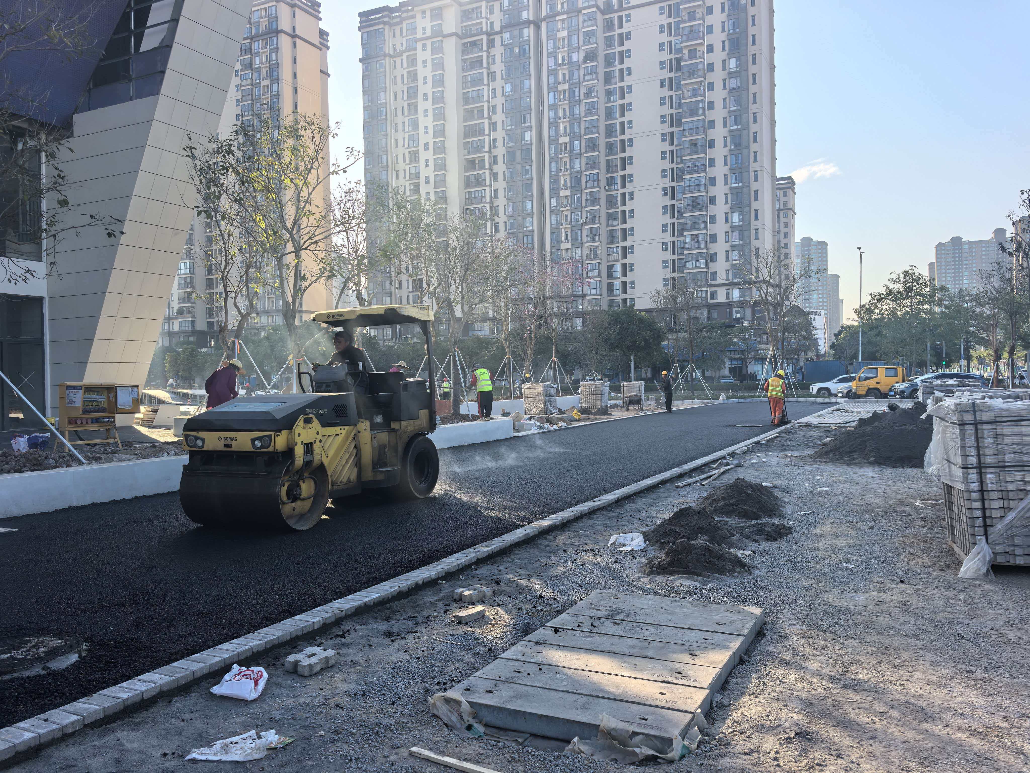 深圳中恒沥青 - 园区道路建设施工